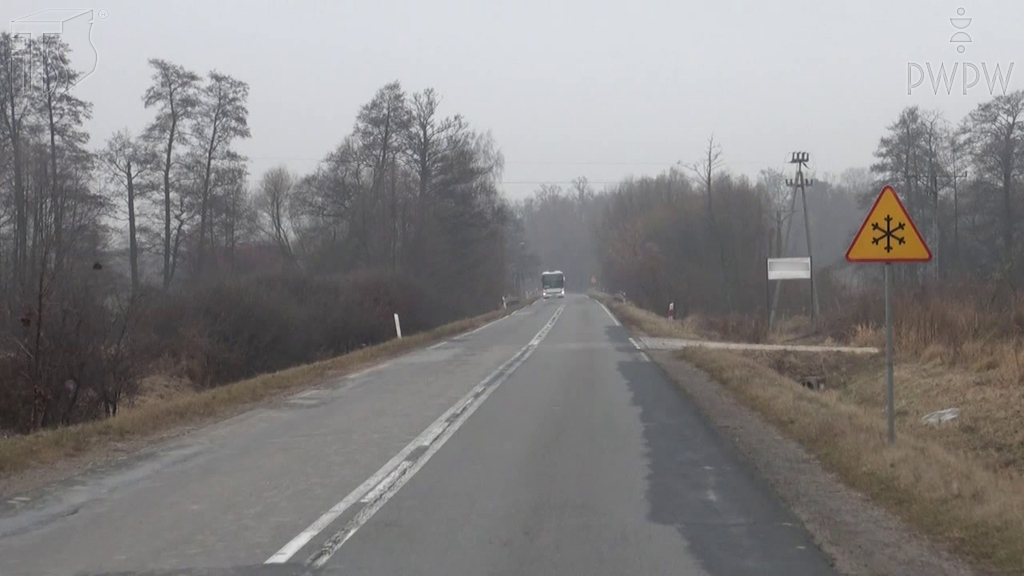 Materiał do pytania: Czy ten znak ostrzega o miejscu intensywnych opadów atmosferycznych?