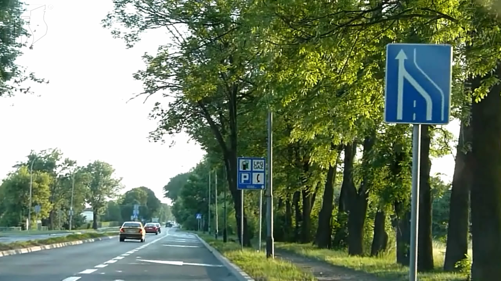 Materiał do pytania: W jaki sposób zmieniając pas ruchu będziesz obserwować otoczenie?
