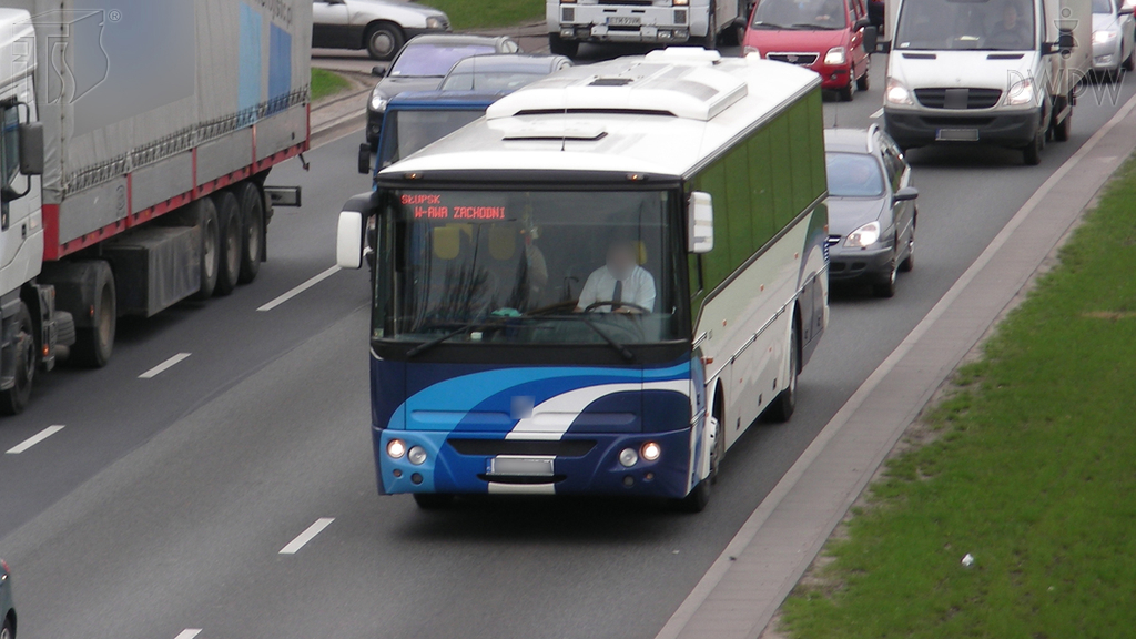 Materiał do pytania: Z jaką prędkością możesz jechać kierując autobusem?