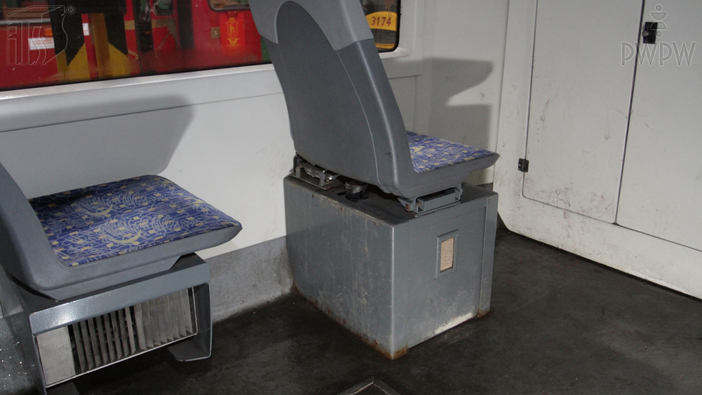Materiał do pytania: W jakiej sytuacji zaleca się stosowanie piasecznic znajdujących się na wyposażeniu tramwaju?