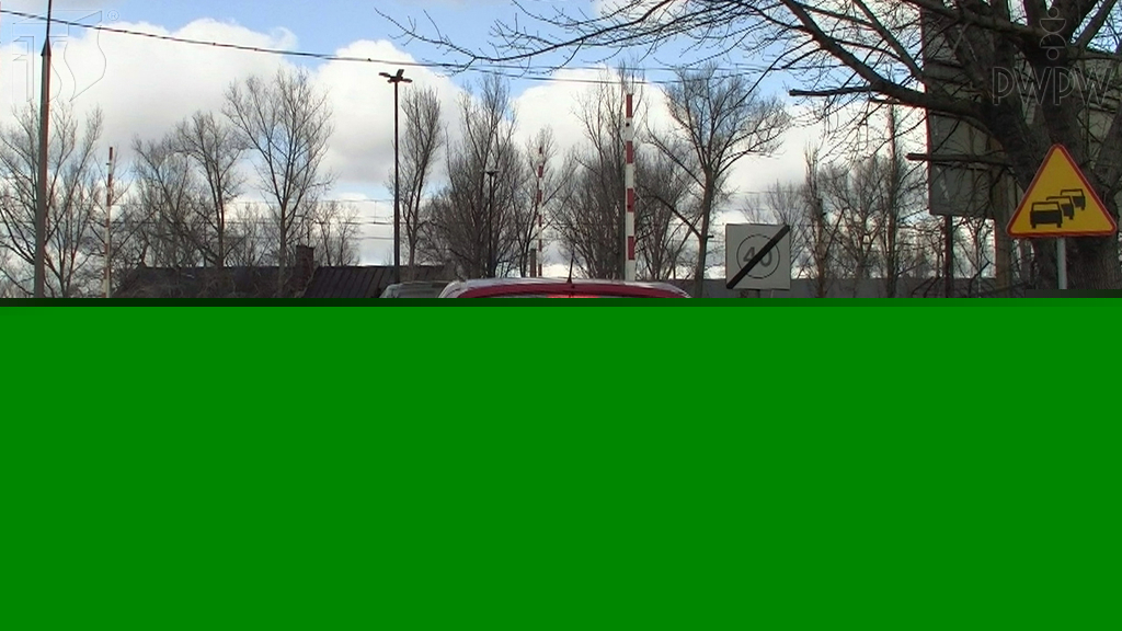Materiał do pytania: Czy w przedstawionej sytuacji jesteś ostrzegany o częstym występowaniu zablokowania ruchu pojazdów (korka)?