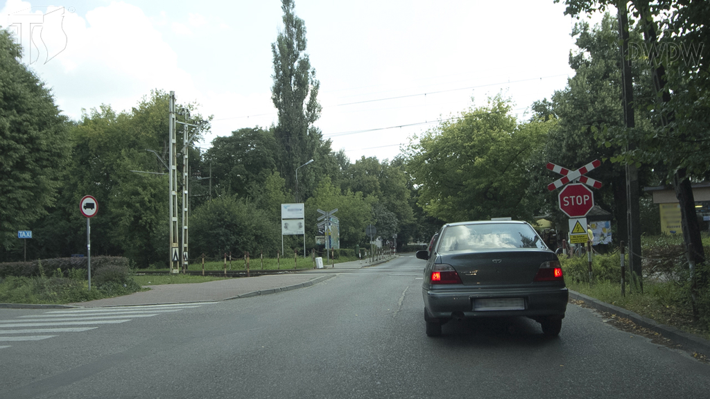 Materiał do pytania: Czy w tej sytuacji masz prawo rozpocząć wyprzedzanie?