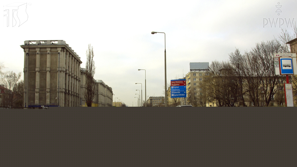 Materiał do pytania: Czy wolno Ci zaparkować pojazd w tej zatoce?